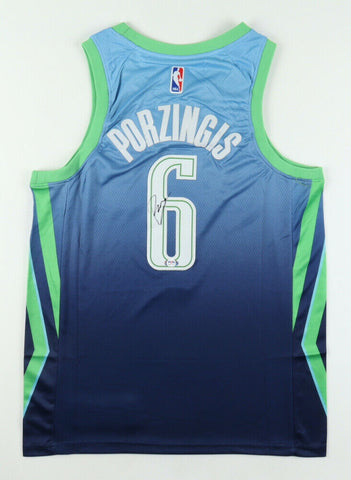 Kristaps Porzingis Signed Dallas Mavericks Jersey (PSA COA) 2014 Top 4 NBA Pick