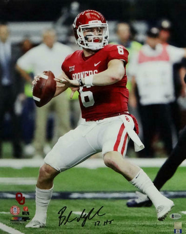 Baker Mayfield HT Signed Oklahoma Sooners 16x20 About to Pass PF Photo- Beckett
