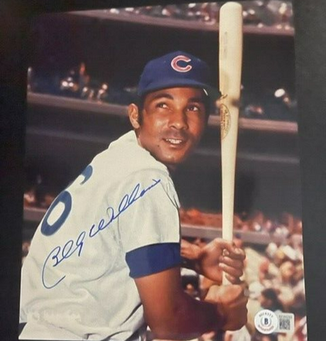 Billy Williams Signed Chicago Cubs 8x10 Photo (Beckett) 1972 Batting Champ / HOF