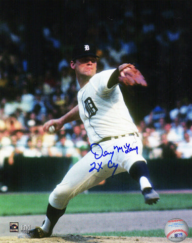 Denny McLain Signed Detroit Tigers Pitching Action 8x10 Photo w/2x CY - (SS COA)