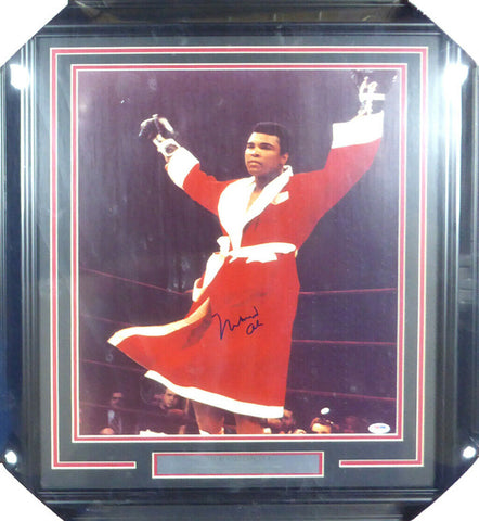 Muhammad Ali Authentic Autographed Signed Framed 16x20 Photo PSA/DNA COA S14051