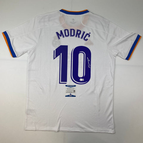 Autographed/Signed Luka Modric Real Madrid White Soccer Jersey Beckett BAS COA