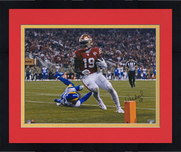 Framed Deebo Samuel San Francisco 49ers Signed 16" x 20" TD Run vs. Rams Photo