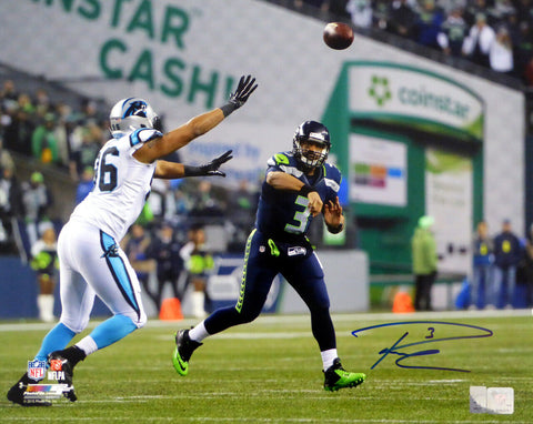 RUSSELL WILSON AUTOGRAPHED 16X20 PHOTO SEATTLE SEAHAWKS RW HOLO STOCK #95140