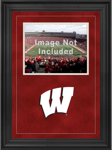 Wisconsin Badgers Deluxe 8x10 Horizontal Photo Frame w/Team Logo