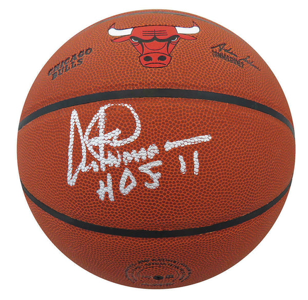 Artis Gilmore Signed Wilson Chicago Bulls Logo Basketball w/HOF'11 -SCHWARTZ COA