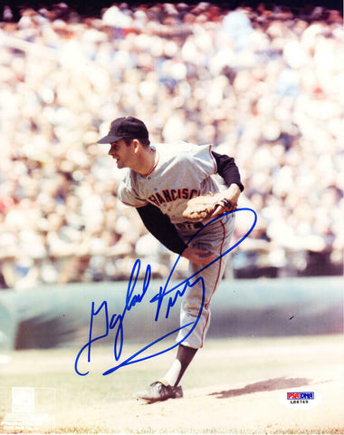GAYLORD PERRY Signed San Francisco Giants Pitching Action 8x10 Photo - PSA/DNA