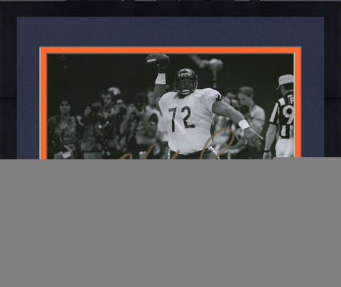 Frmd William Perry Chicago Bears Signed 8" x 10" B&W Super Bowl XX Spike Photo