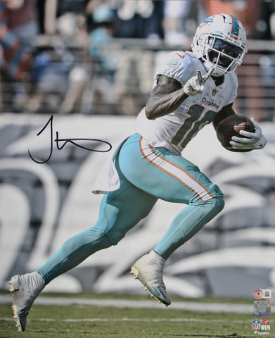 Dolphins Tyreek Hill Authentic Signed 16x20 Vertical Photo BAS Witnessed