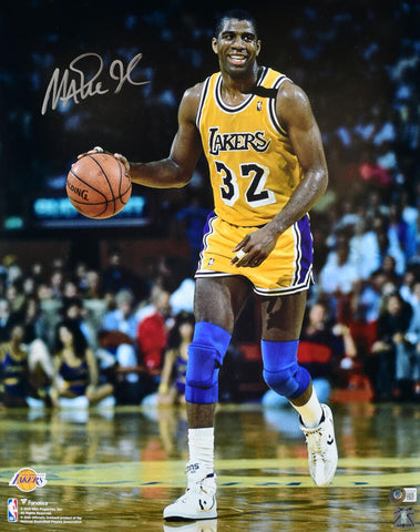 Magic Johnson Autographed Lakers 16x20 Smile Photo- Beckett W Hologram *Silver