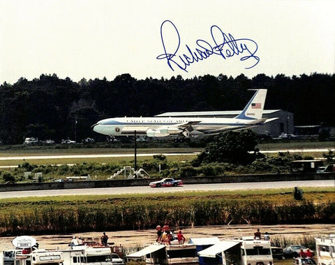 Richard Petty Signed 11x14 Nascar Photo vs. Jet JSA Hologram