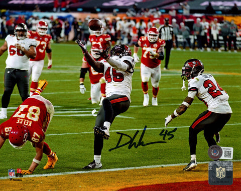 Devin White Autographed/Signed Tampa Bay Buccaneers 8x10 Photo Beckett 37710