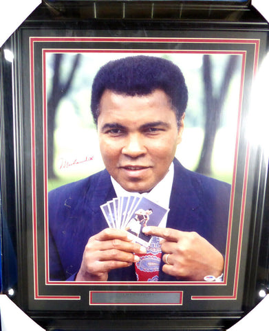 Muhammad Ali Autographed Signed Framed 16x20 Photo (Creased) PSA/DNA #Q02875