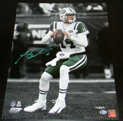 SAM DARNOLD SIGNED AUTOGRAPHED NEW YORK JETS 16x20 PHOTO BECKETT