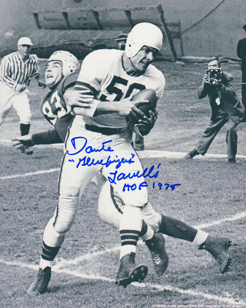 Dante Lavelli Signed Cleveland Browns B&W Action 8x10 Photo w/HOF 1975 -(SS COA)