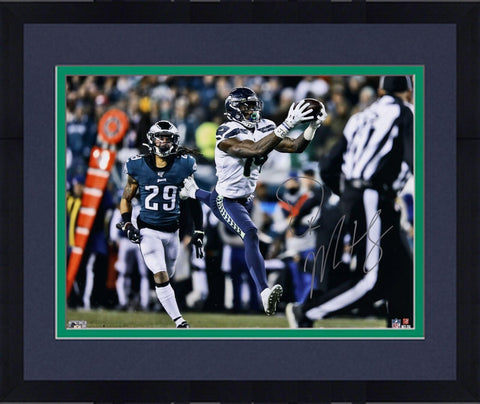 Framed D.K. Metcalf Seahawks Signed 16x20 Playoff Catch Photo-Signed in Silver
