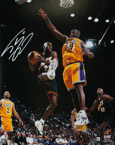 Shaquille O'Neal Autographed LA Lakers 16x20 Block FP Photo-Beckett W Hologram