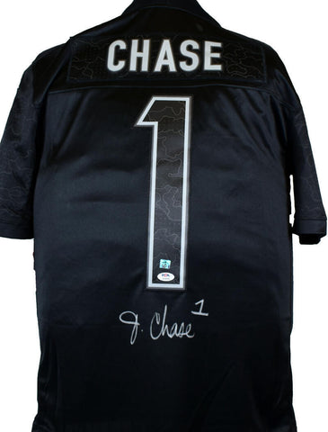 Ja'Marr Chase Autographed Cincinnati Bengals Nike Black RFLCTV Jersey- PSA