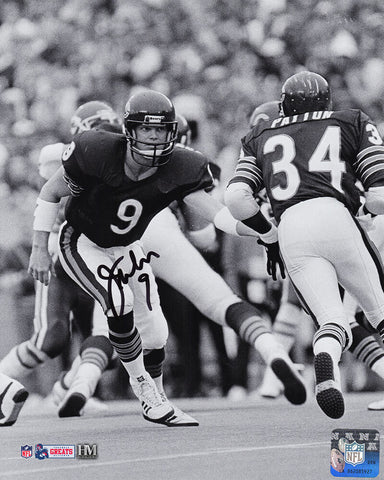 Jim McMahon Signed Chicago Bears Hand Off To Walter Payton B&W 8x10 Photo - SS