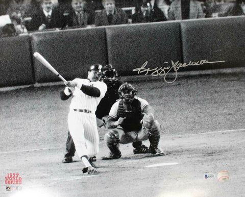 Reggie Jackson Autographed/Signed New York Yankees 16x20 Photo BAS 30487