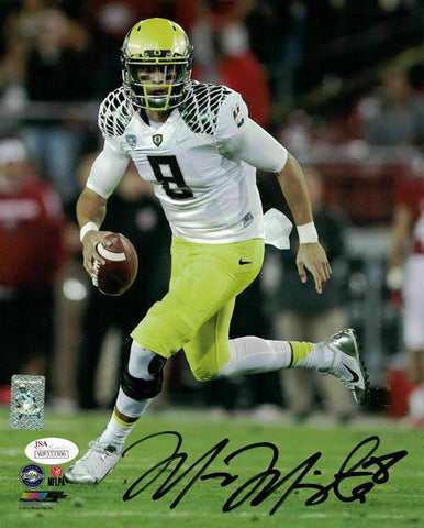 Marcus Mariota Autographed/Signed Oregon Ducks 8x10 Photo JSA 14131 PF