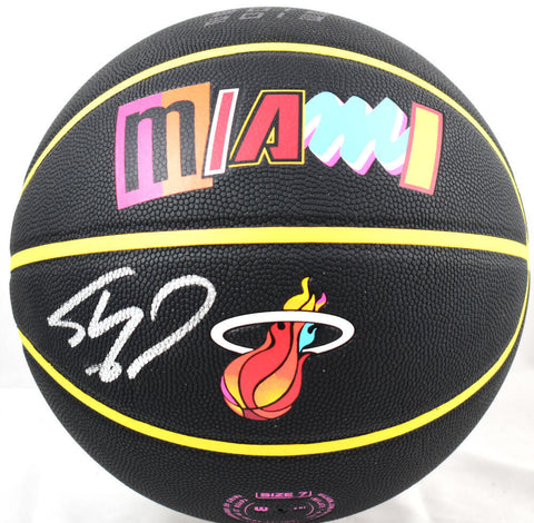 Shaquille O'Neal Signed NBA Heat City Edition Wilson Basketball-Beckett W Holo