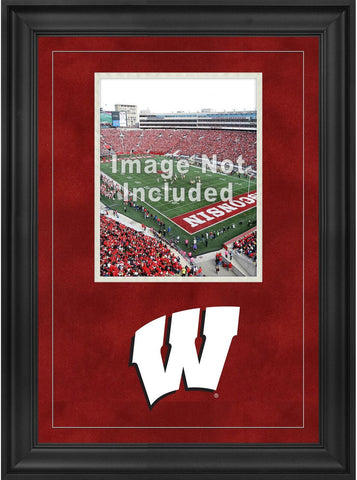 Wisconsin Badgers Deluxe 8x10 Vertical Photo Frame w/Team Logo