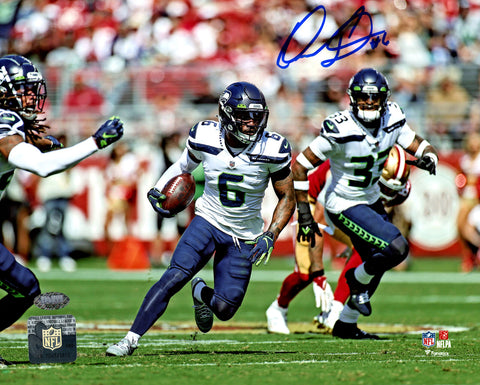 QUANDRE DIGGS AUTOGRAPHED 8X10 PHOTO SEATTLE SEAHAWKS MCS HOLO STOCK #200279